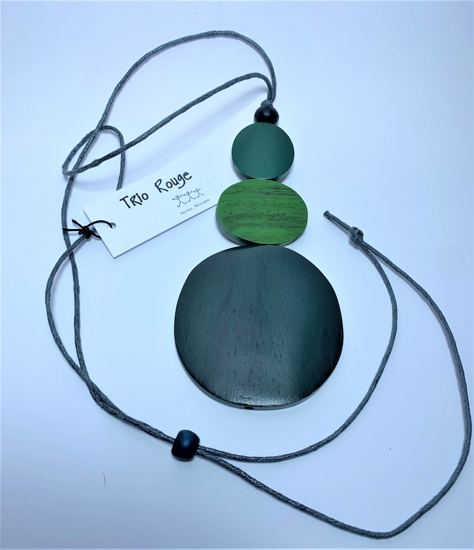 Picture of TRIO ROUGE GREEN WOODEN PENDANT
